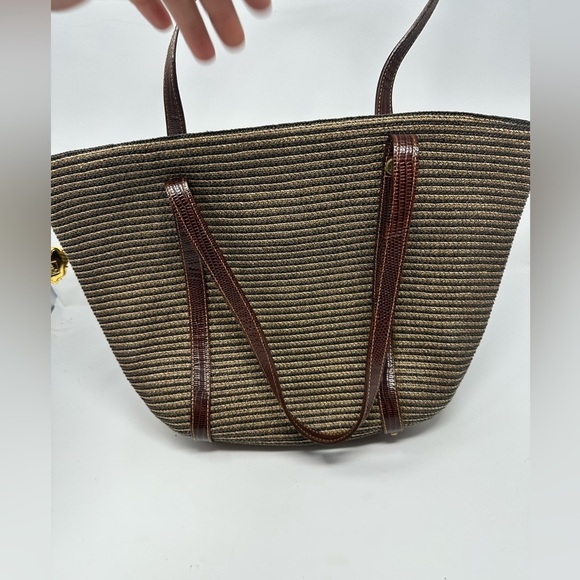 Excellent Condition Classic Eric Javits Brown and Tan Tote - Picture 4 of 6